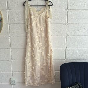 En Saison cream dress